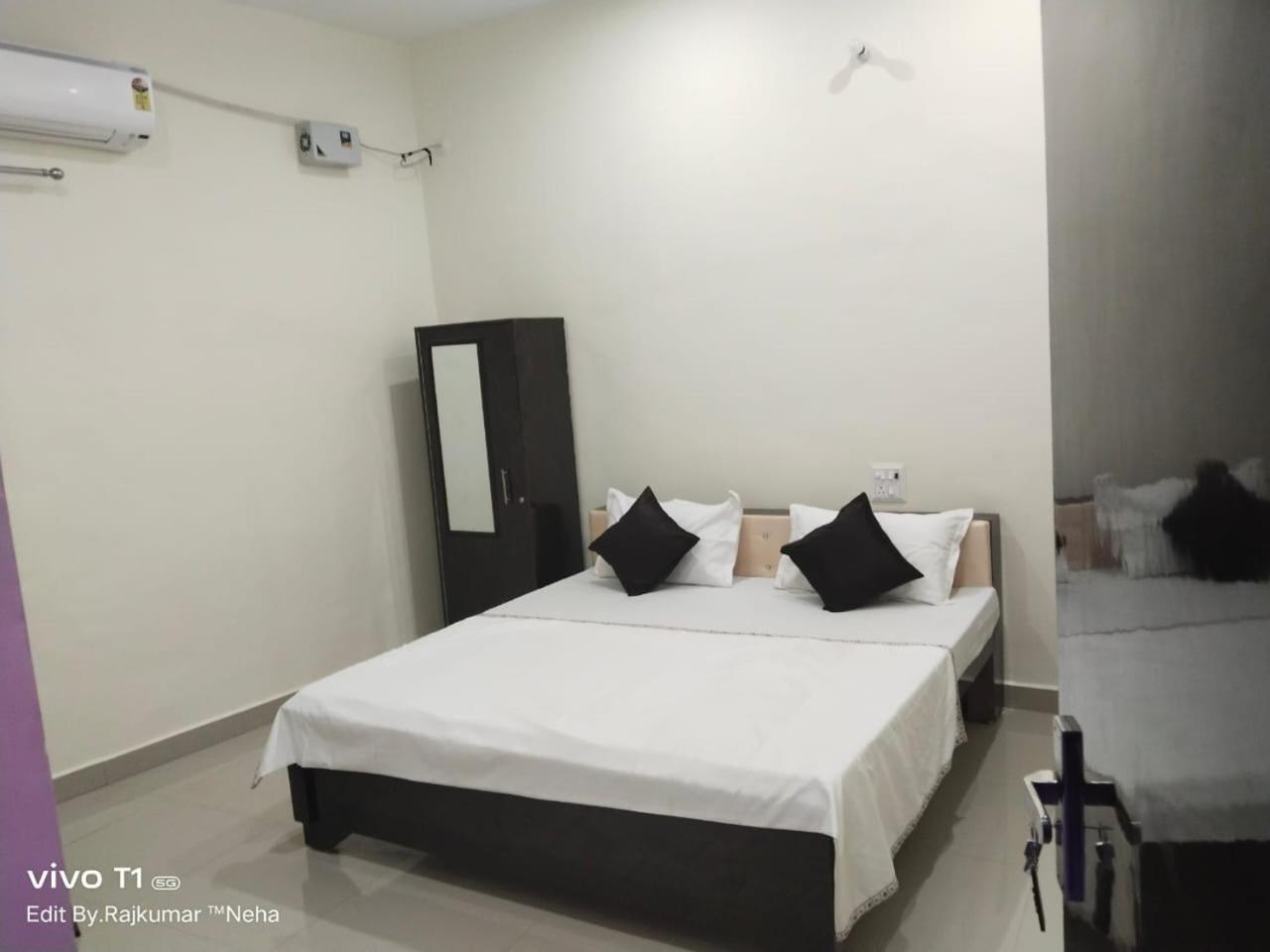 Hotel Jaanvi Orchha Extérieur photo